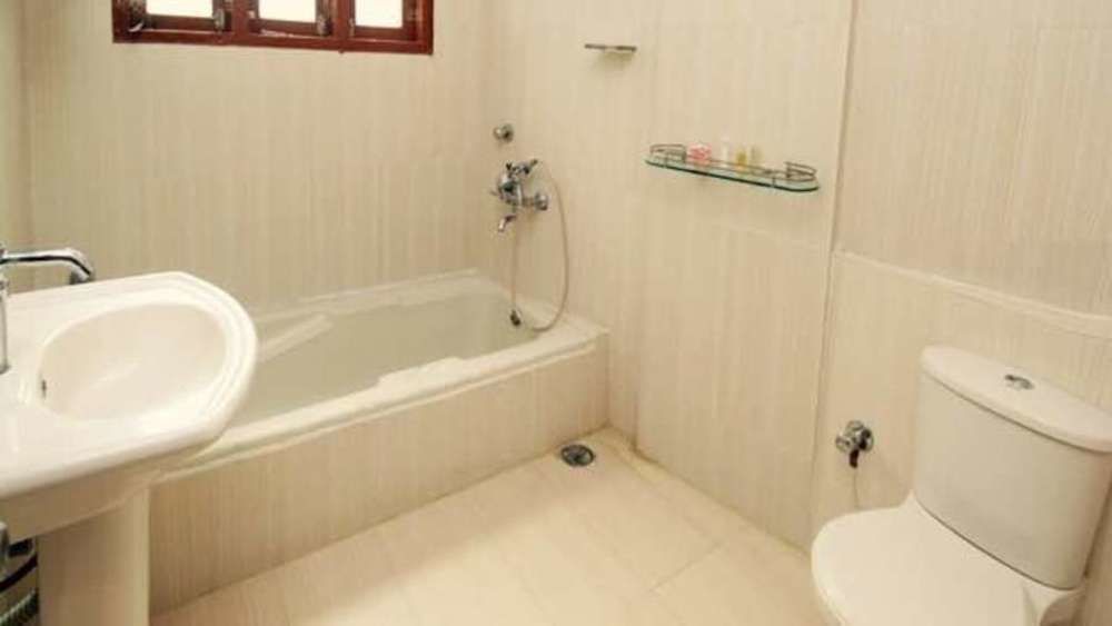 Oyo 6110 Thalassa Suites Bangalore Bagian luar foto